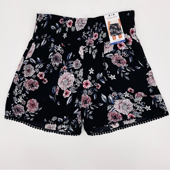 NWT Three Dots Black Hibiscus Floral Print Rayon Short - Picture 1 of 8
